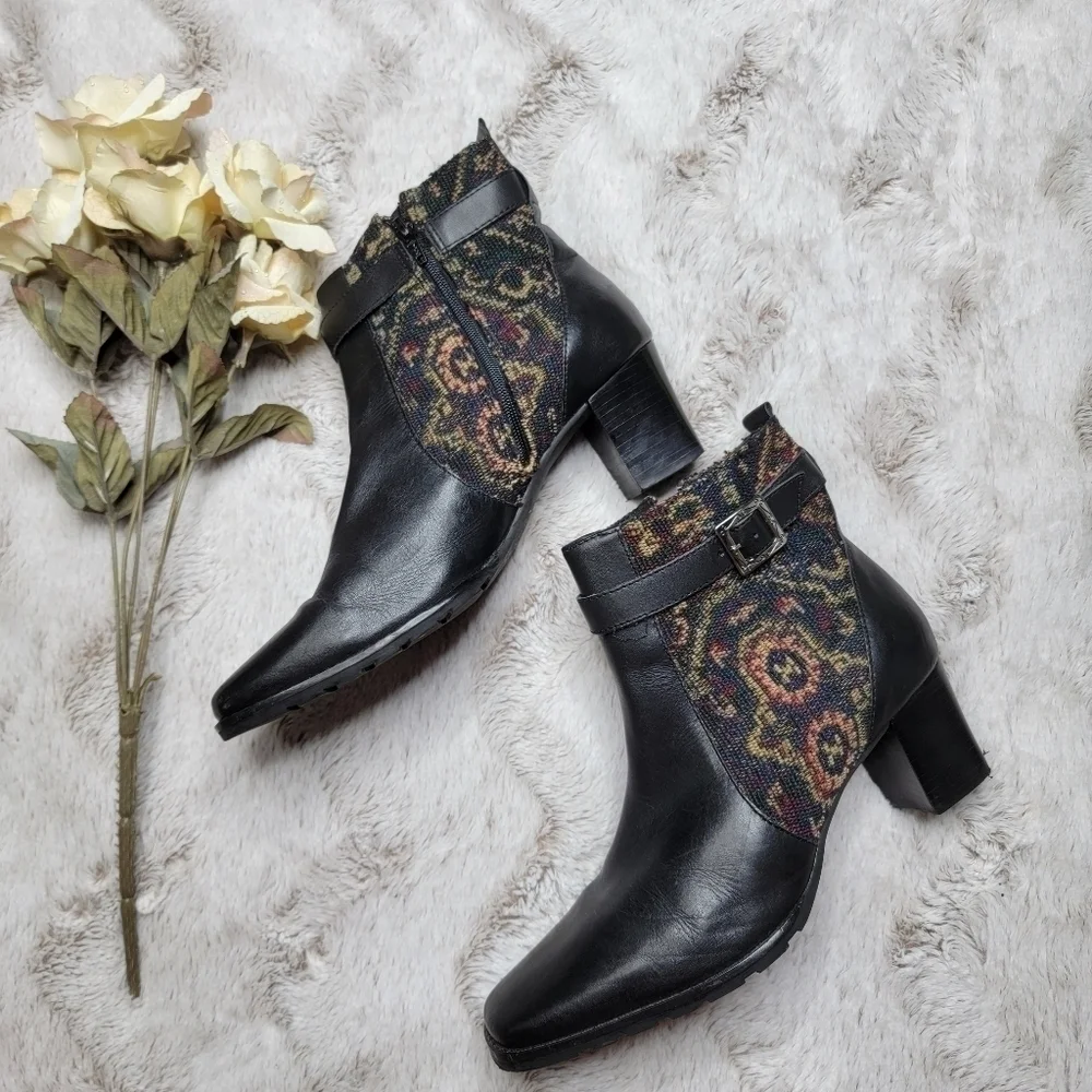 Coldwater Creek Leather Upper Fabric Panel Ana Ankle Buckle Accent Boots Size 7M